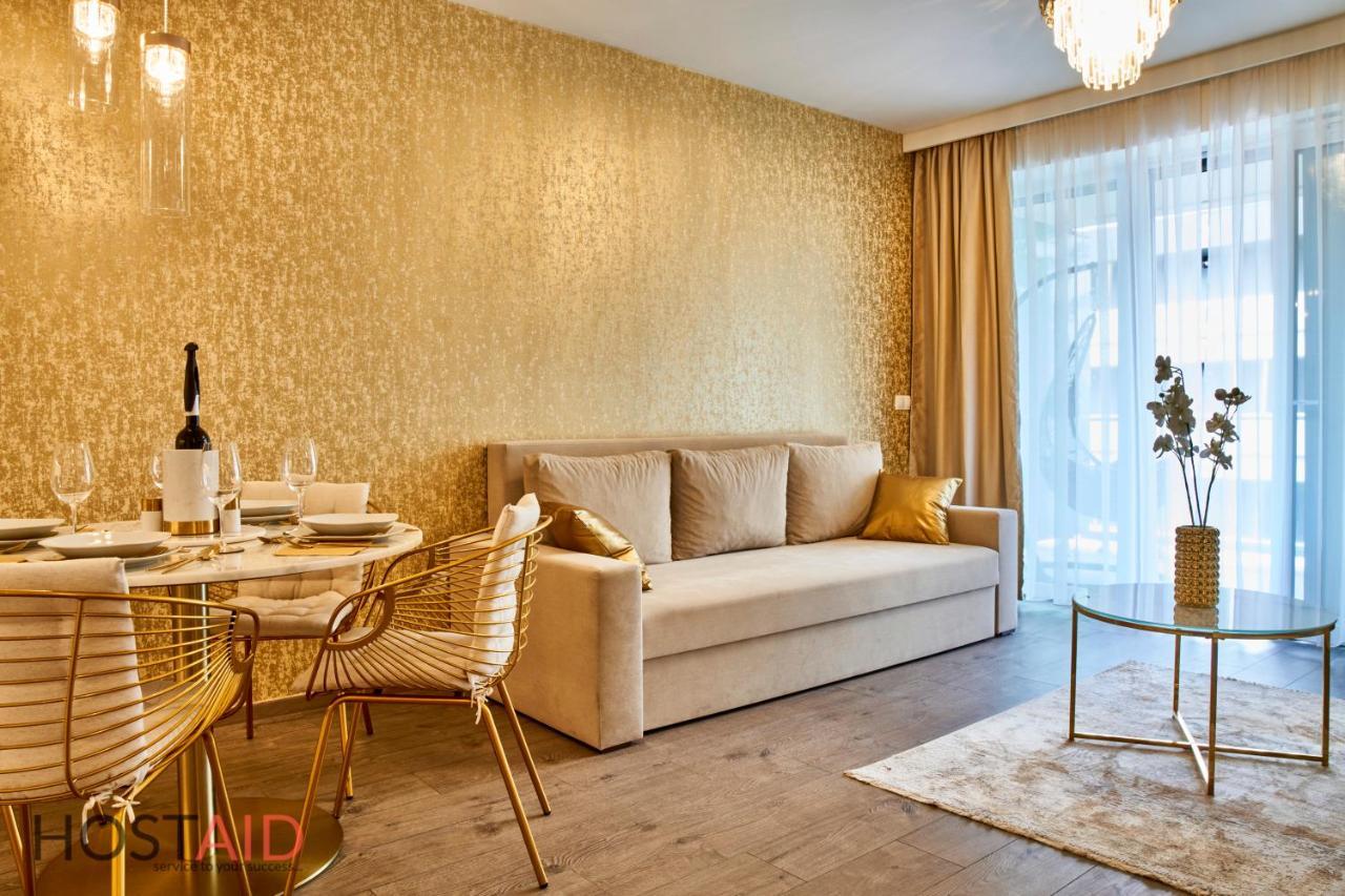 Azur Apartment - Hostaid Siófok Eksteriør billede
