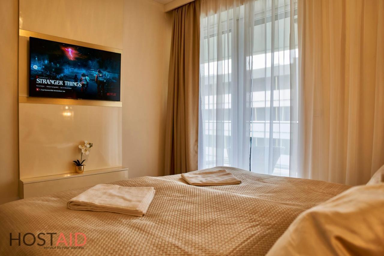 Azur Apartment - Hostaid Siófok Eksteriør billede