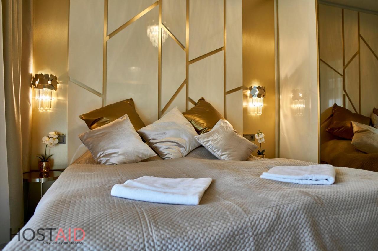 Azur Apartment - Hostaid Siófok Eksteriør billede