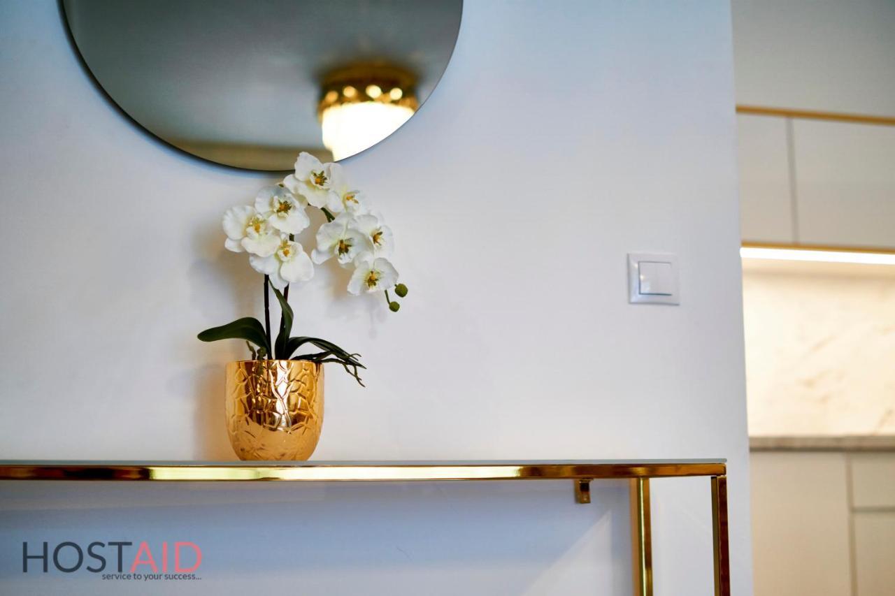 Azur Apartment - Hostaid Siófok Eksteriør billede